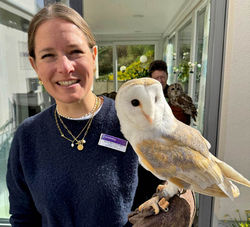 Die beiden Eulen Willi und Pauline vom Verein für Greifvogel- und Wildschutz Revier 6 Wermelskirchen e.V. waren zu Gast und begeisterten Gäste.