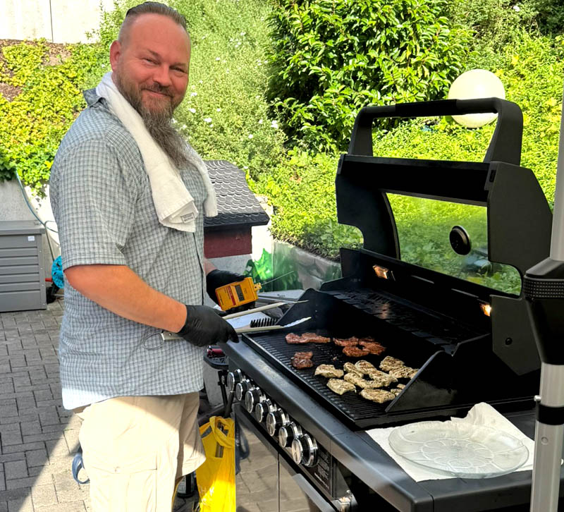 Oliver Crämer am Grill